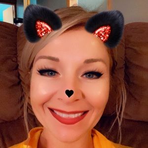 Meet your Posher, Kelli